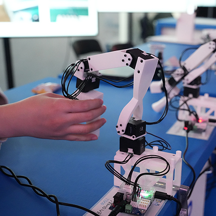 차세대통신 혁신융합대학사업단 학생팀, 2025 CO-SHOW NCCOSS 경진대회 수상